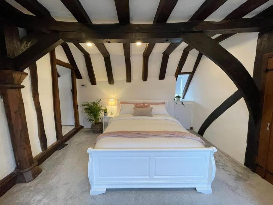 Rural Country Suites - Judge'S Lodge East Grinstead Extérieur photo
