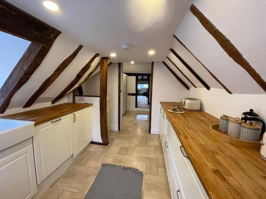 Rural Country Suites - Judge'S Lodge East Grinstead Extérieur photo